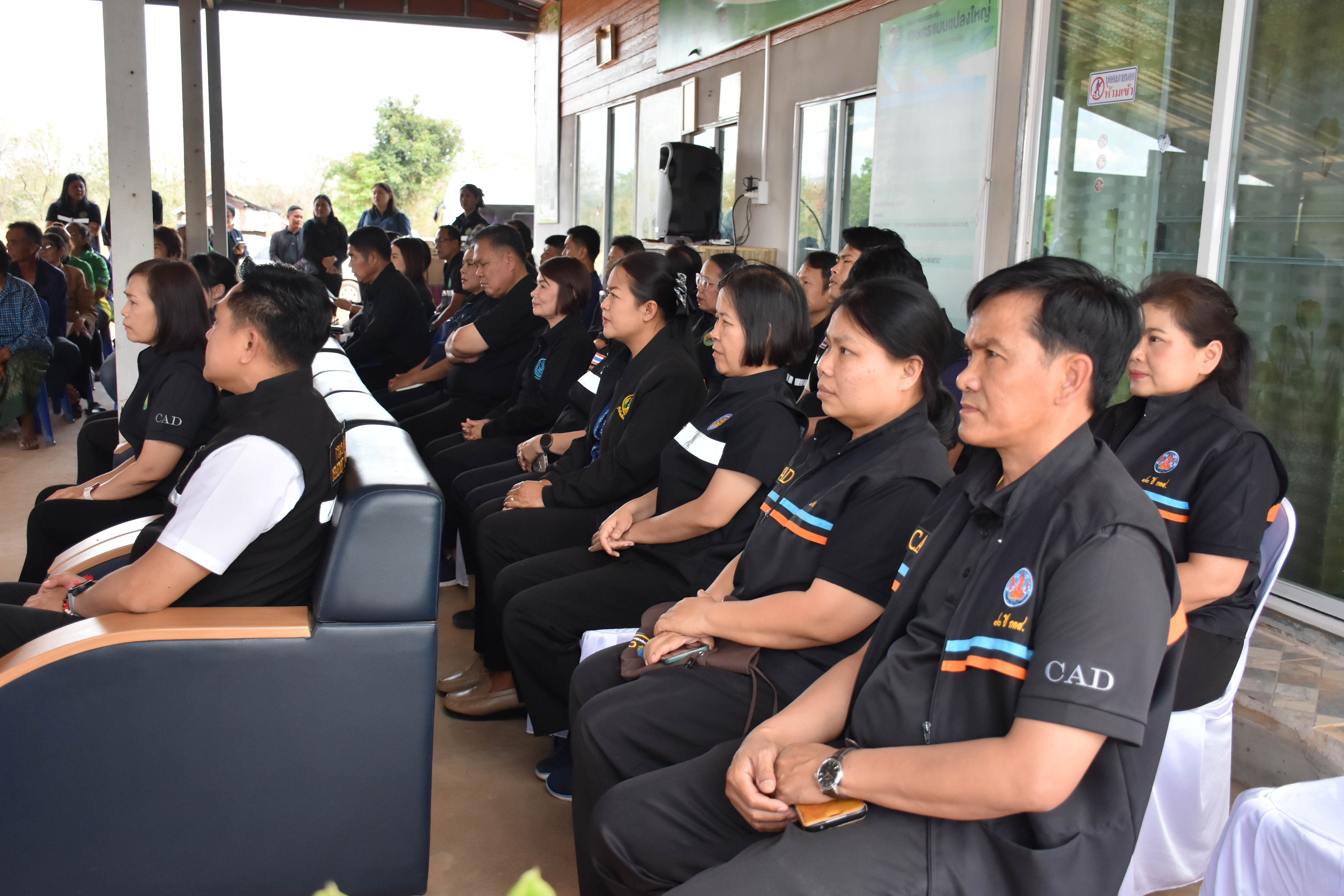 title - ผู้ตรวจราชการกระทรวงเกษตรและสหกรณ์ เขตตรวจราชการที่ 14 (นางสุวรรณี ศรีสุวรรณ์) และคณะผู้ตรวจราชการกรม ลงพื้นที่ตรวจติดตามนโยบายยกระดับสินค้าเกษตรและบริการมูลค่าสูง การพัฒนาสินค้าเกษตรมูลค่าสูง โครงการส่งเสริมและพัฒนาสินค้าเกษตรชีวภาพ (สมุนไพร) ณ แปลงใหญ่สมุนไพร หมู่ 10 บ้านห้วยร่องคำ ตำบลกุดปลาดุก อำเภอเมืองอำนาจเจริญ จังหวัดอำนาจเจริญ